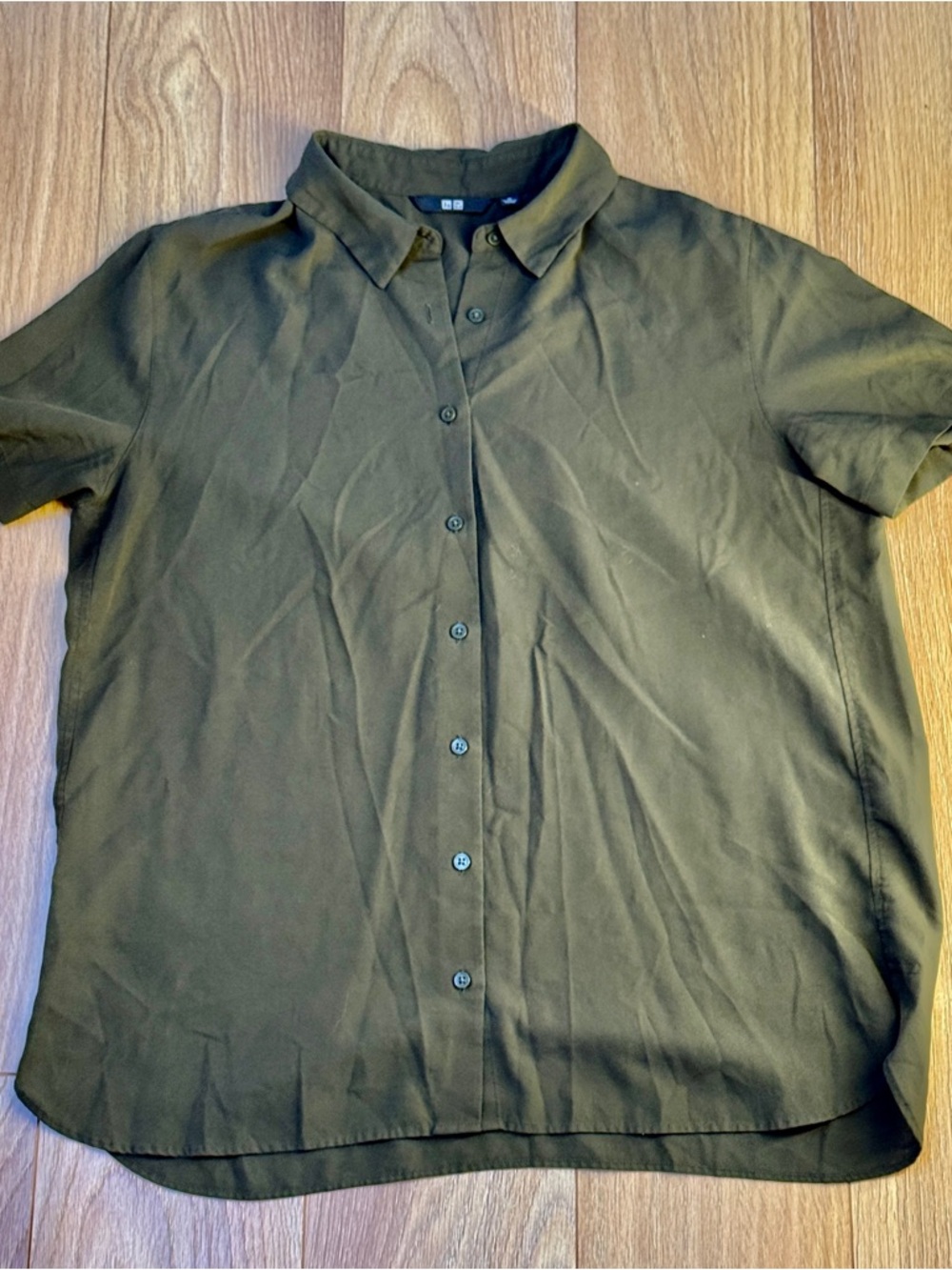 Uniqlo Camp Button Shirt Womens M Olive Green Short Sleeve